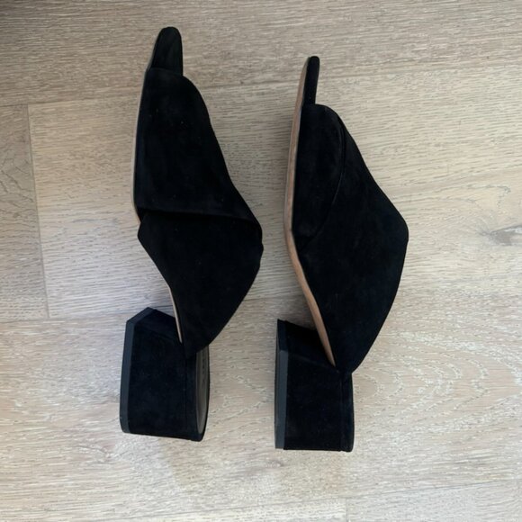 VINCE Karsen Suede Sandals 8 - Picture 5 of 5